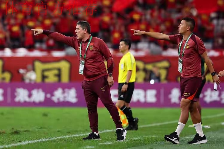 世预赛-黄博文武磊立功 国足2-0卡塔尔进12强赛 世预赛-黄博文武磊立功 国足2-0卡塔尔进12强赛