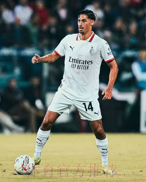 米体:皇马想引进赖因德斯 米兰已基本敲定续约 米体:皇马想引进赖因德斯 米兰已基本敲定续约